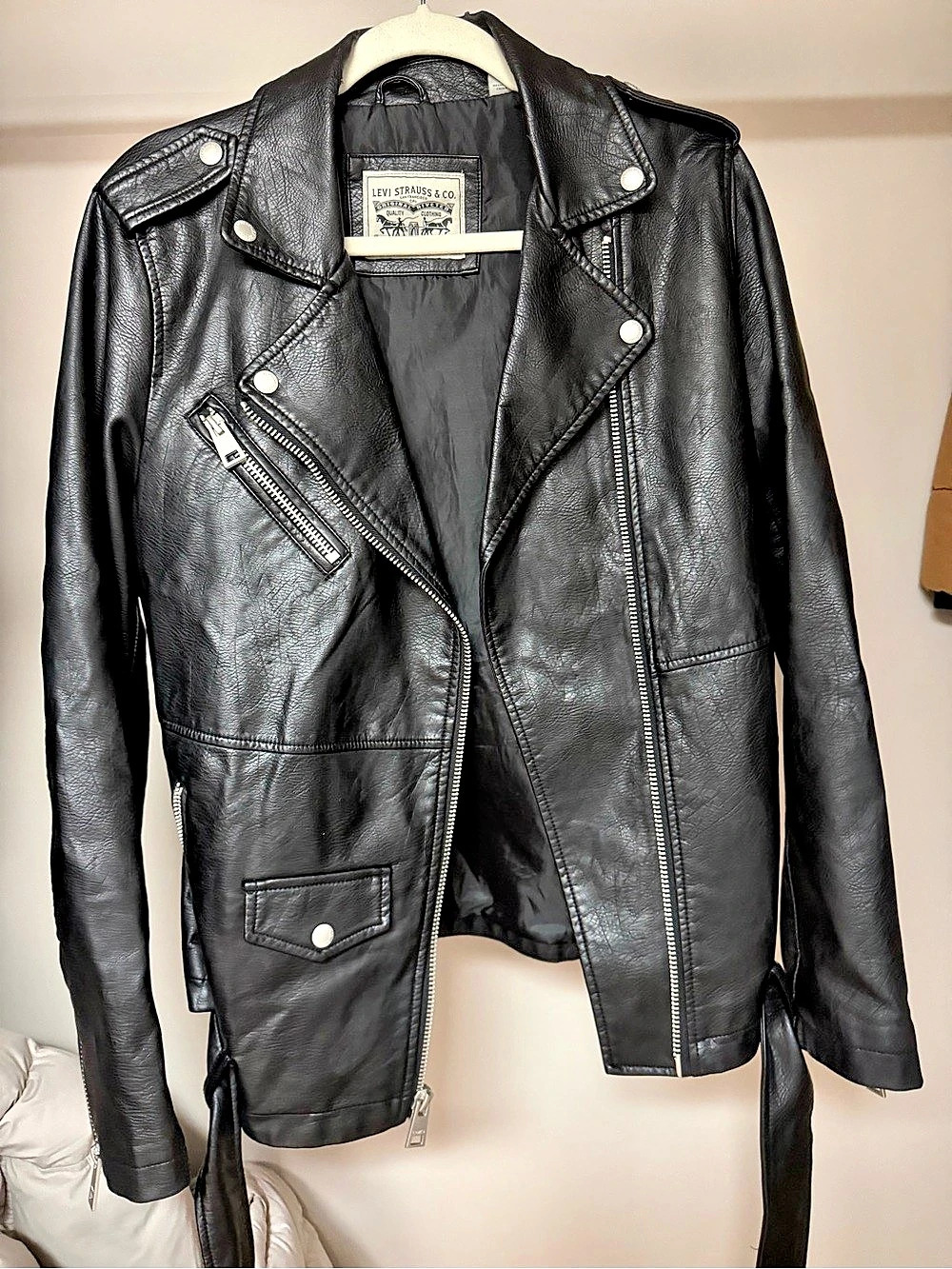 Levi Women's Black Leather Moto Jacket Like New